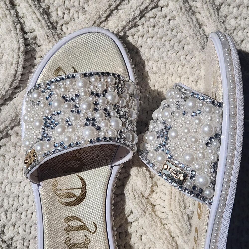 Juicy Couture white and silver pearl slides size 6 - Picture 5 of 7